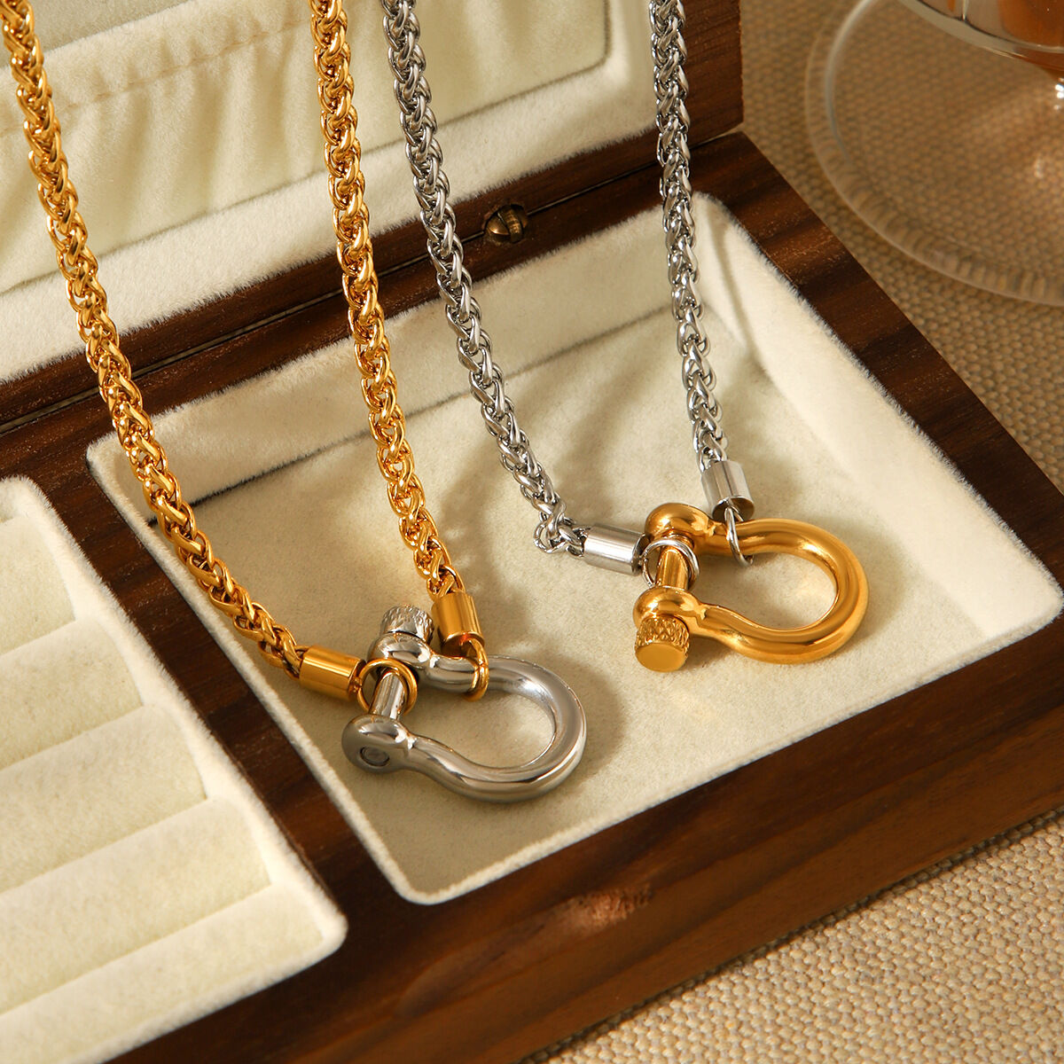 Collana con catena mista impermeabile in acciaio inossidabile a forma di U da 1 pezzo h5 Immagine3