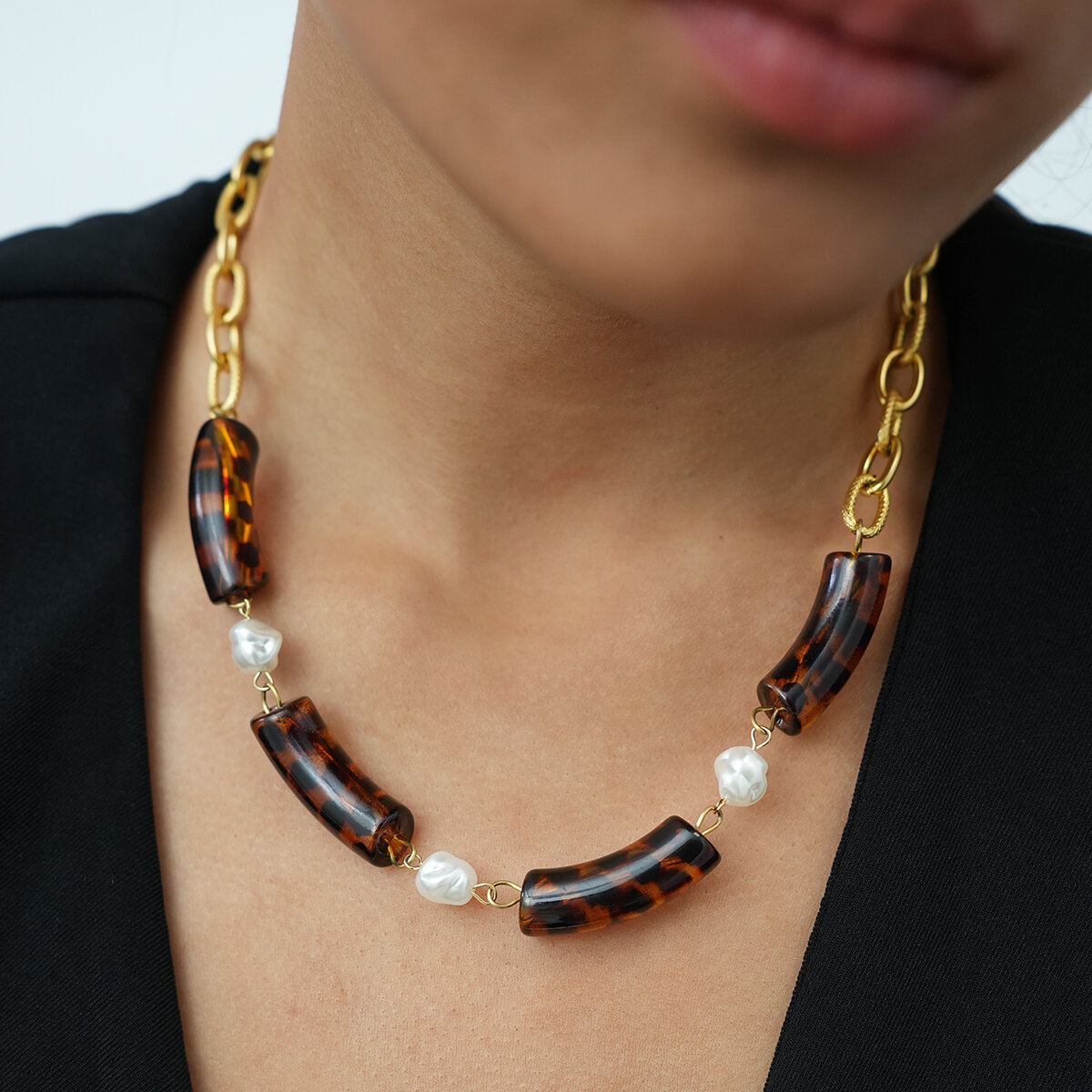 1 Piece Acrylic Leopard - print Beaded Stainless Steel Waterproof Women's Necklace Picture6