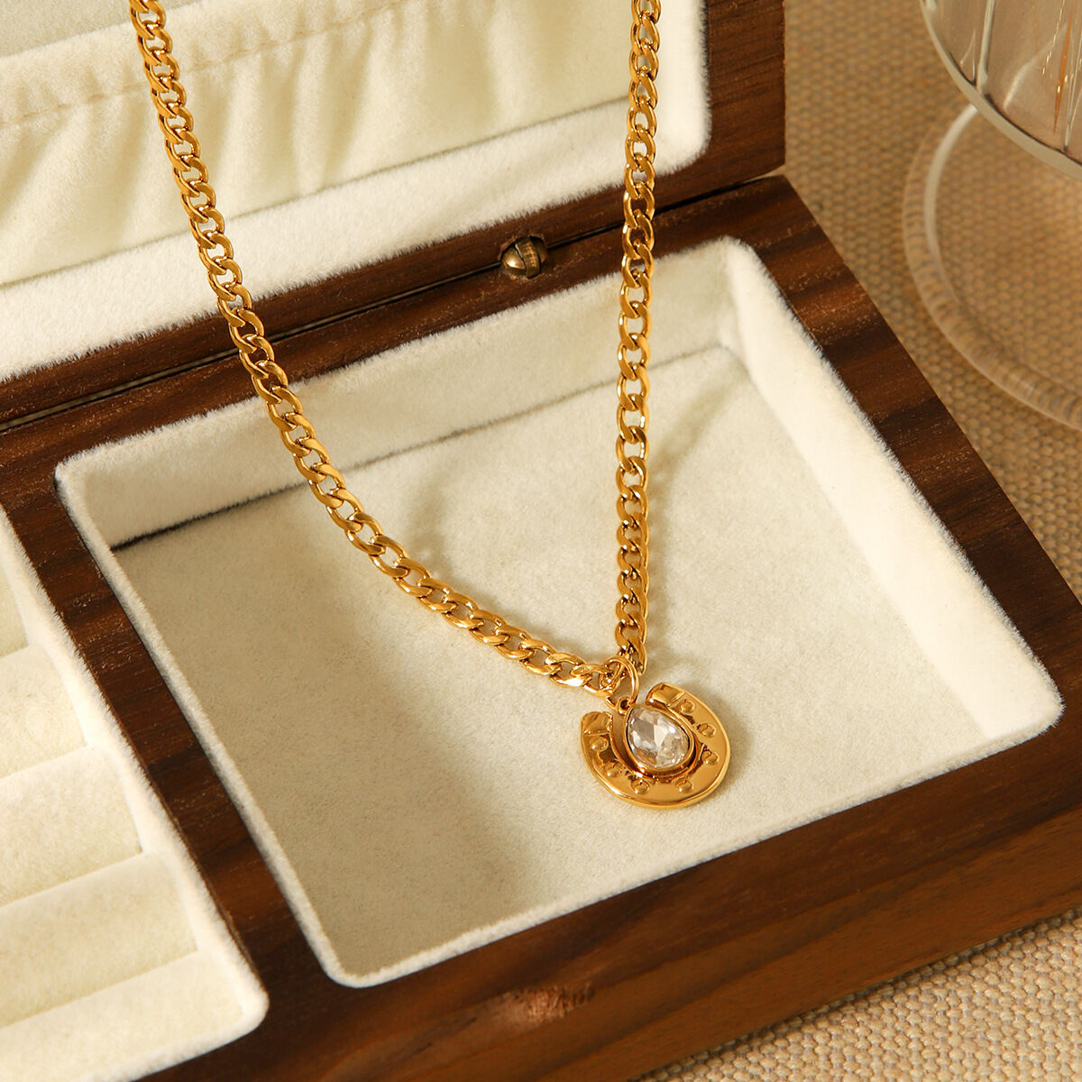 1 Piece Stainless Steel Waterproof Gold Color U-shape Zircon Pendant Necklace h5 Picture4