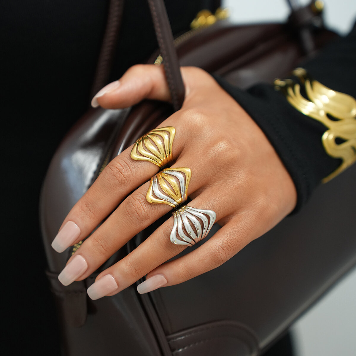 1 Piece Simple  Retro Hollowed-out Stainless Steel Waterproof   Gold Color  Statement Rings Picture7