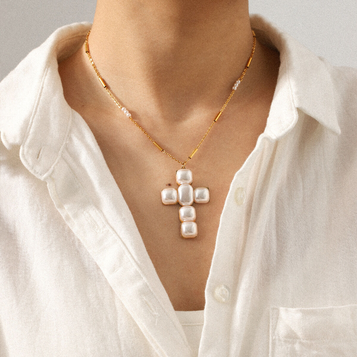 1 Piece Stainless Steel Waterproof Gold Color Cross Pearl Pendant Necklace Picture3