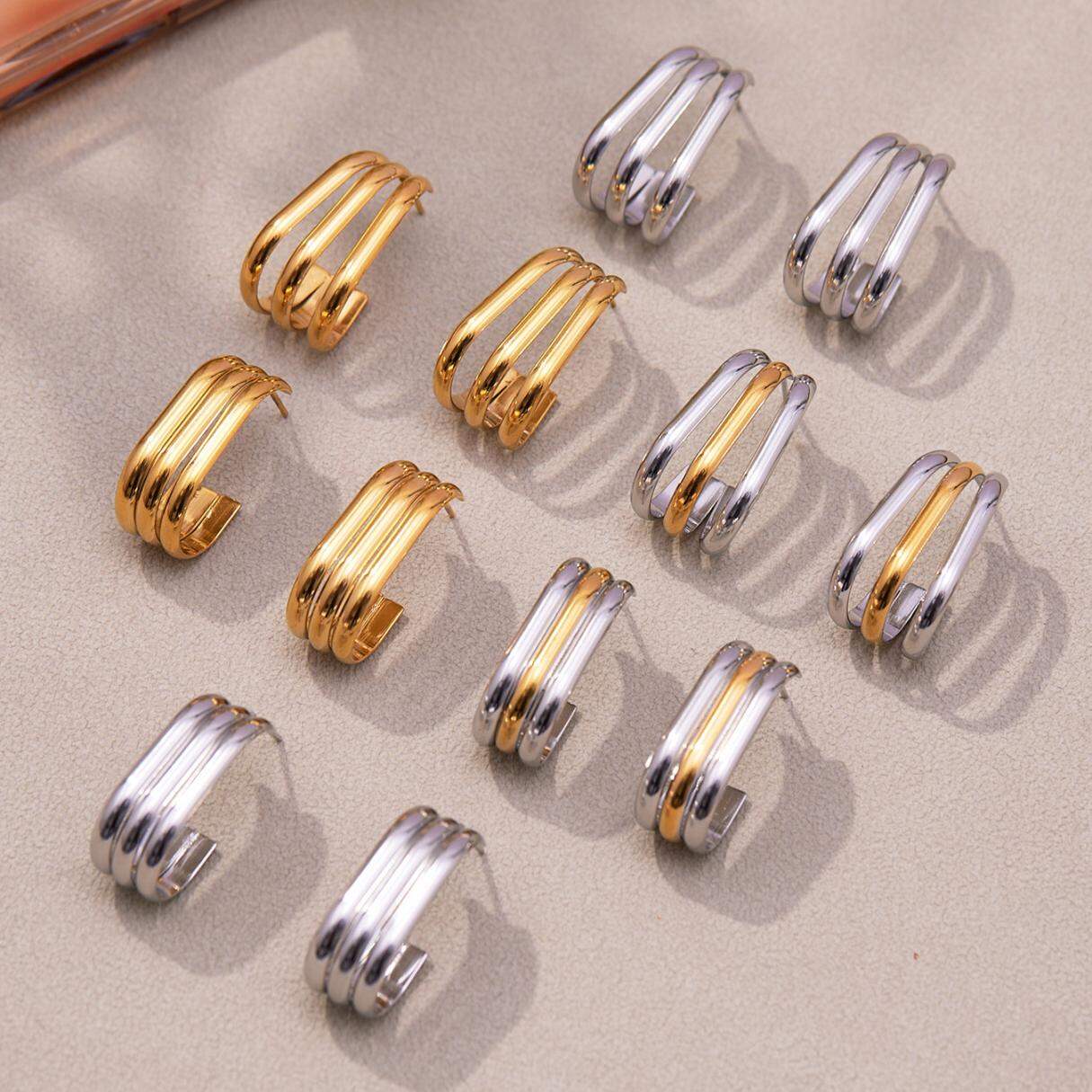 1 paio di orecchini a cerchio da donna in acciaio inossidabile a forma di cuore, impermeabili, color oro 2