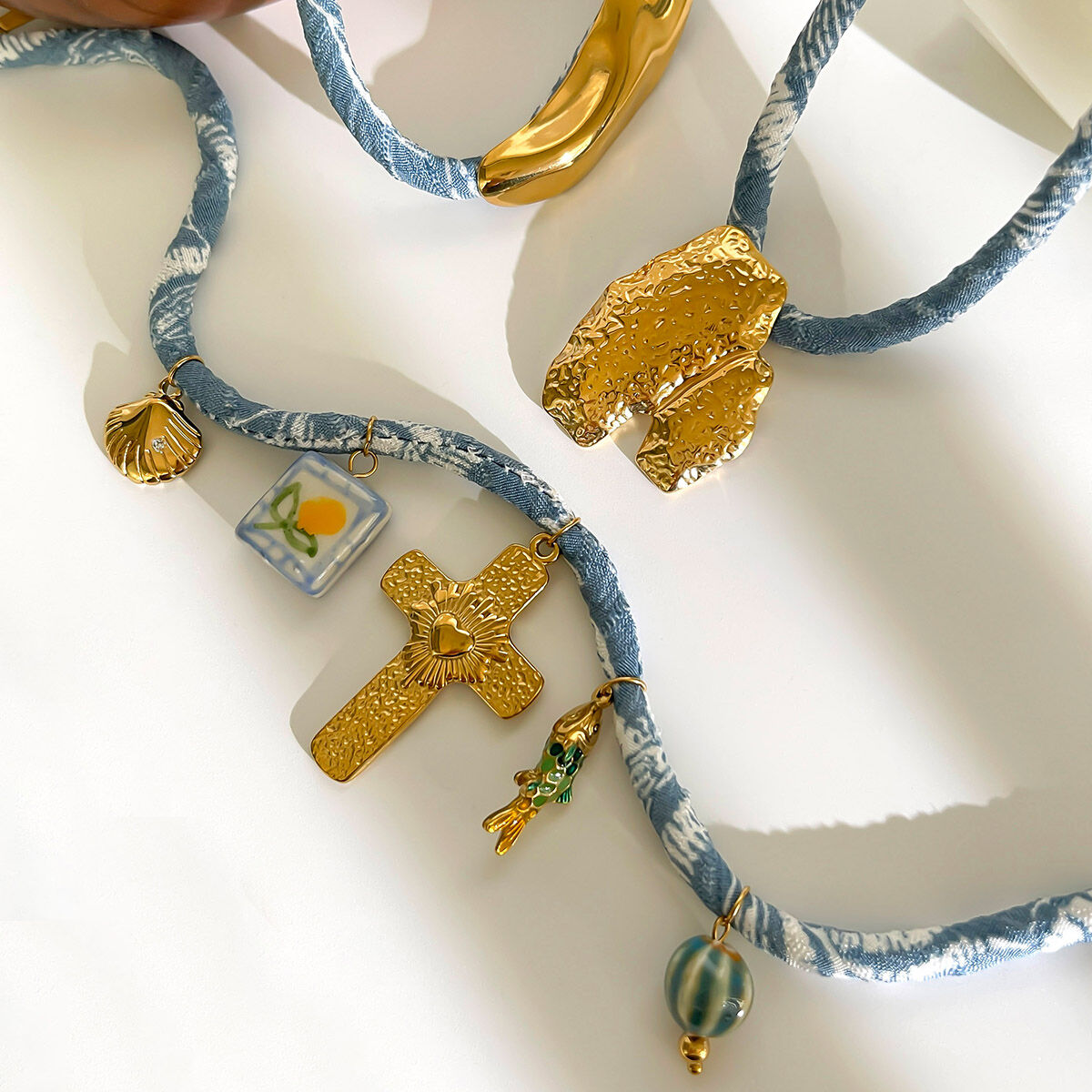 1 Piece Cross Gold Color Pendant Fabric Necklace Picture4