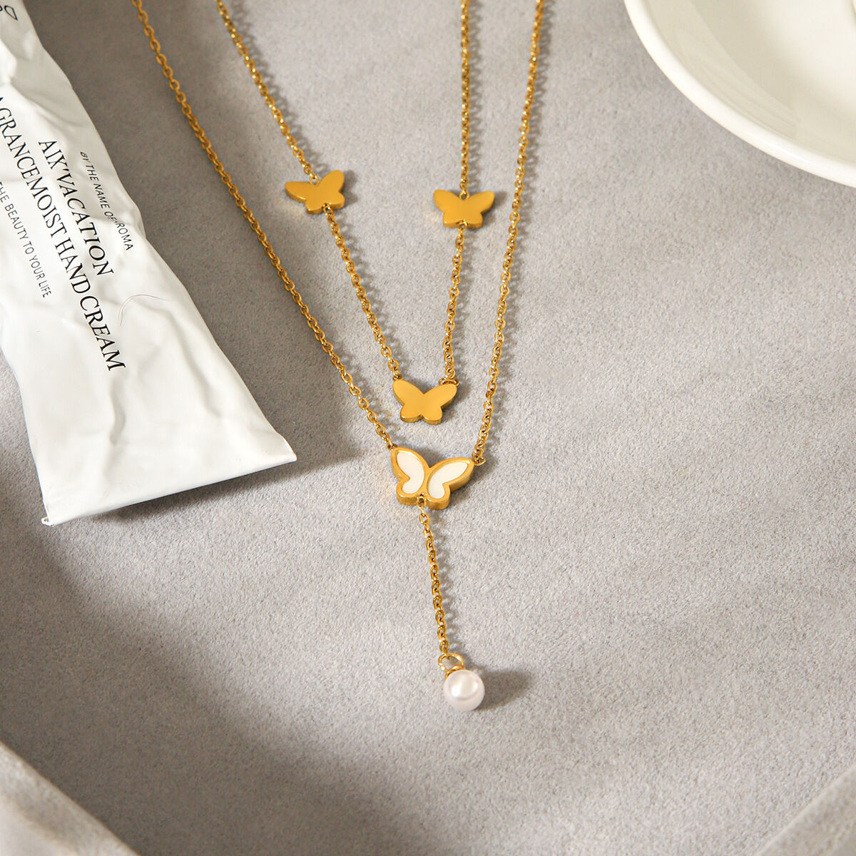Collier à plusieurs rangs en acier inoxydable doré, orné d'un papillon, imperméable. h5 Image3