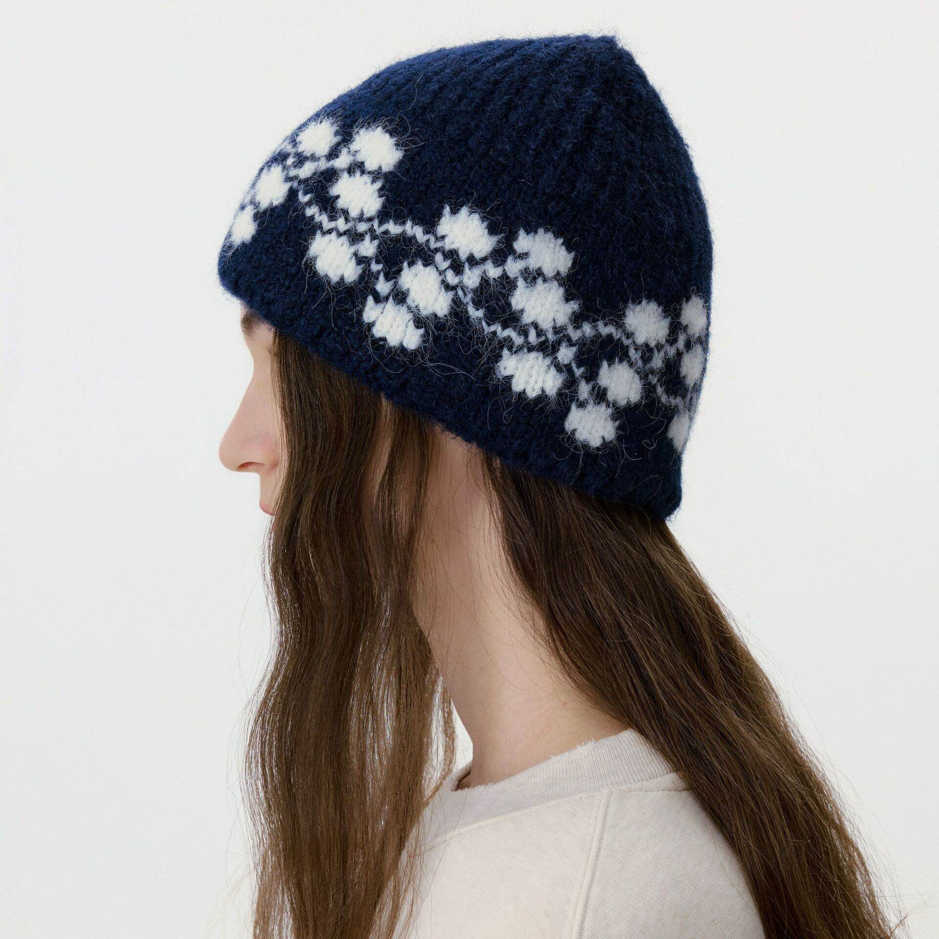 1 Piece Charming Flower Wool Women's Knitted Hats Picture2