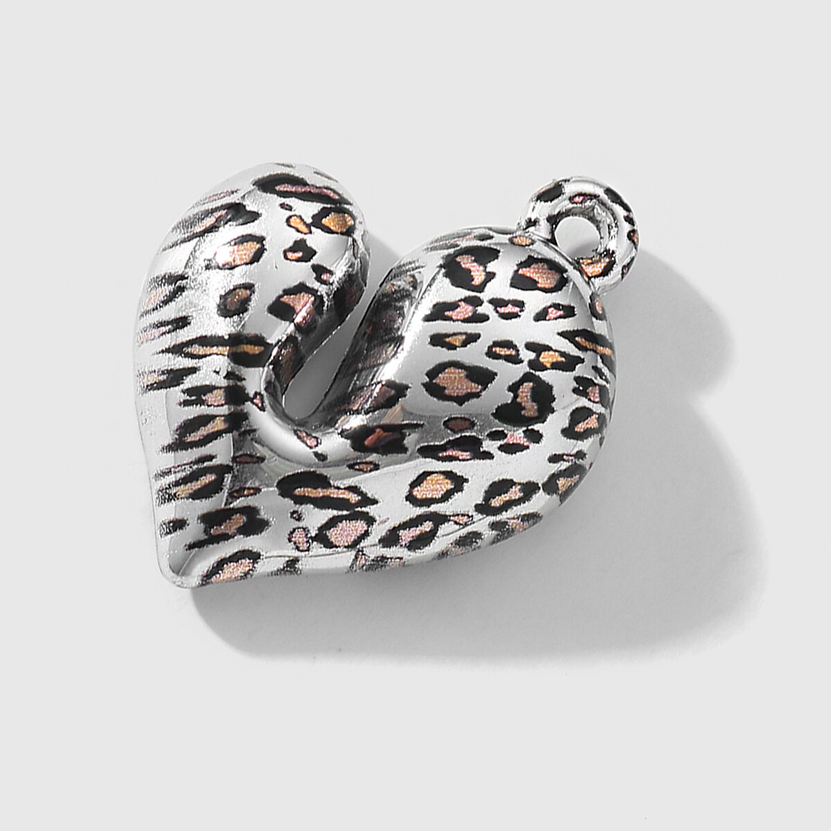 1 pieza de dijes acrílicos con estampado de leopardo y corazón para bolso de mujer Imagen6