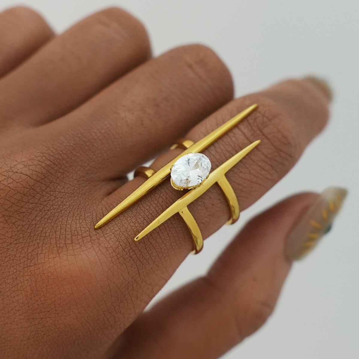 1 Piece Elegant Lines Stainless Steel Waterproof   Gold Color  Zircon Women's  Statement Rings 2