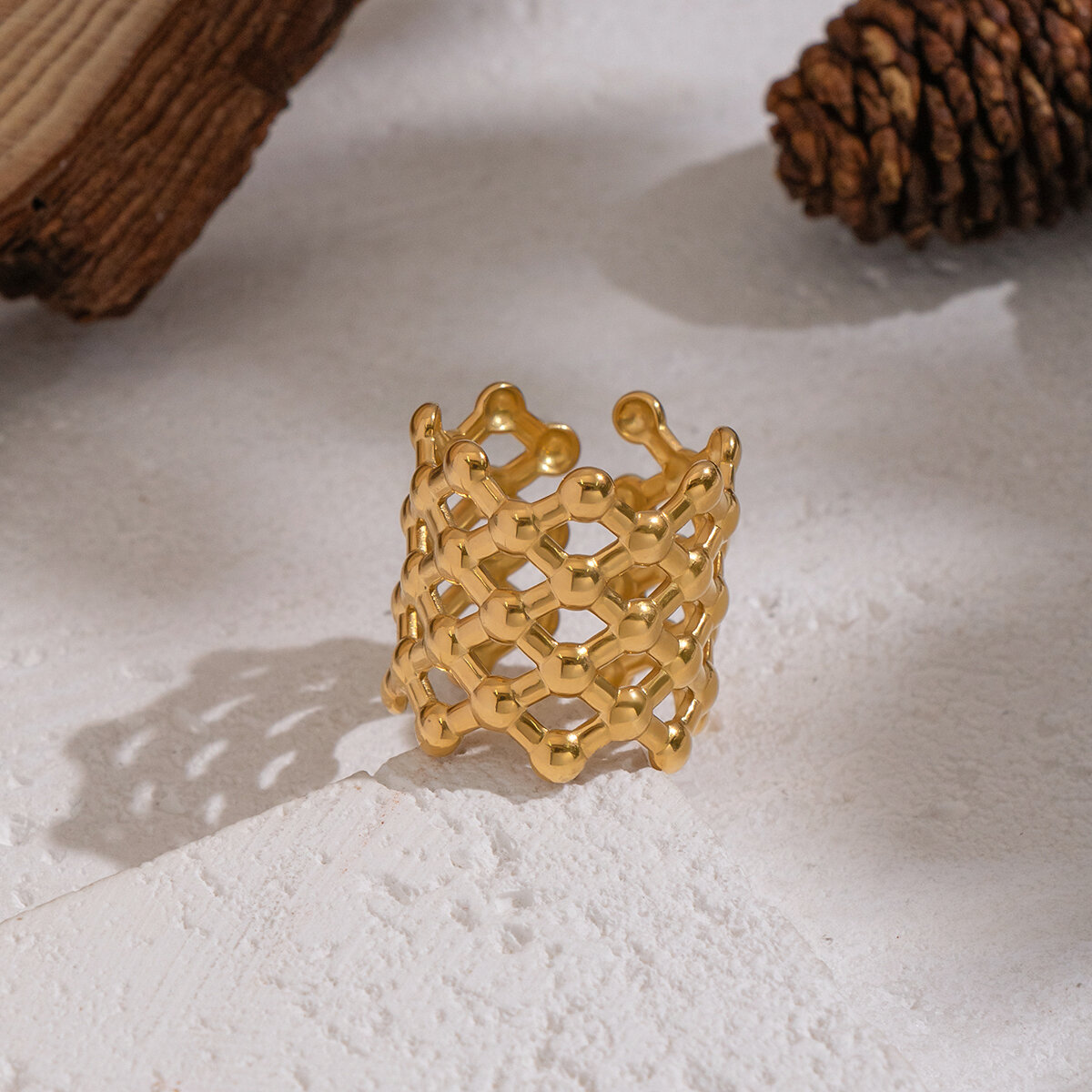 1 Piece Hollowed-out Stainless Steel Waterproof Gold Color Statement Ring h5 Picture3