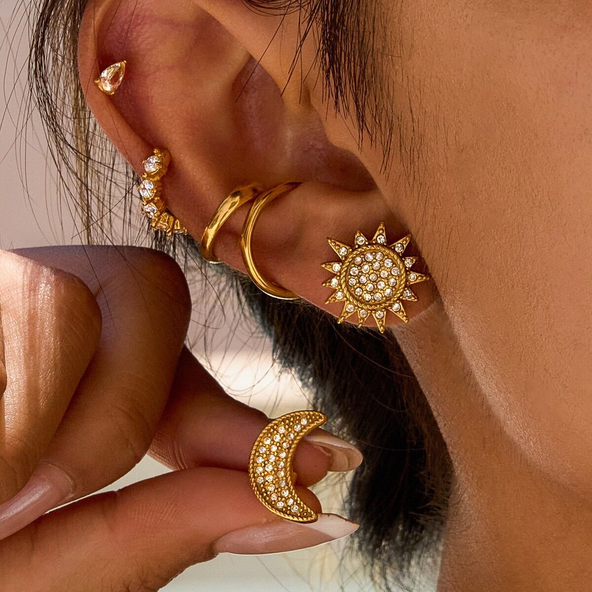 1 Pair Glamorous Stainless Steel Waterproof Gold Color Zircon Women's Ear Cuffs Picture5