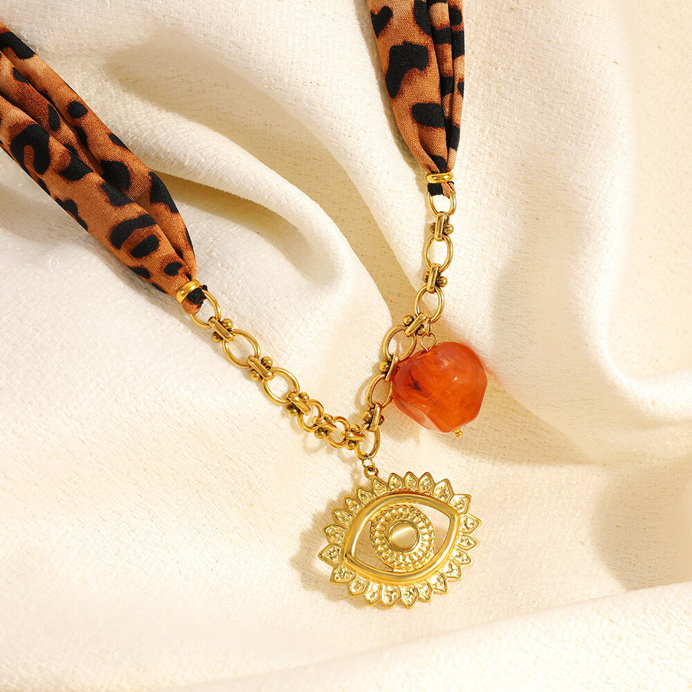 1 Piece Leopard Print Silk Scarf Devil's Eye Chain Stainless Steel Waterproof Women's Pendant Necklaces Picture3