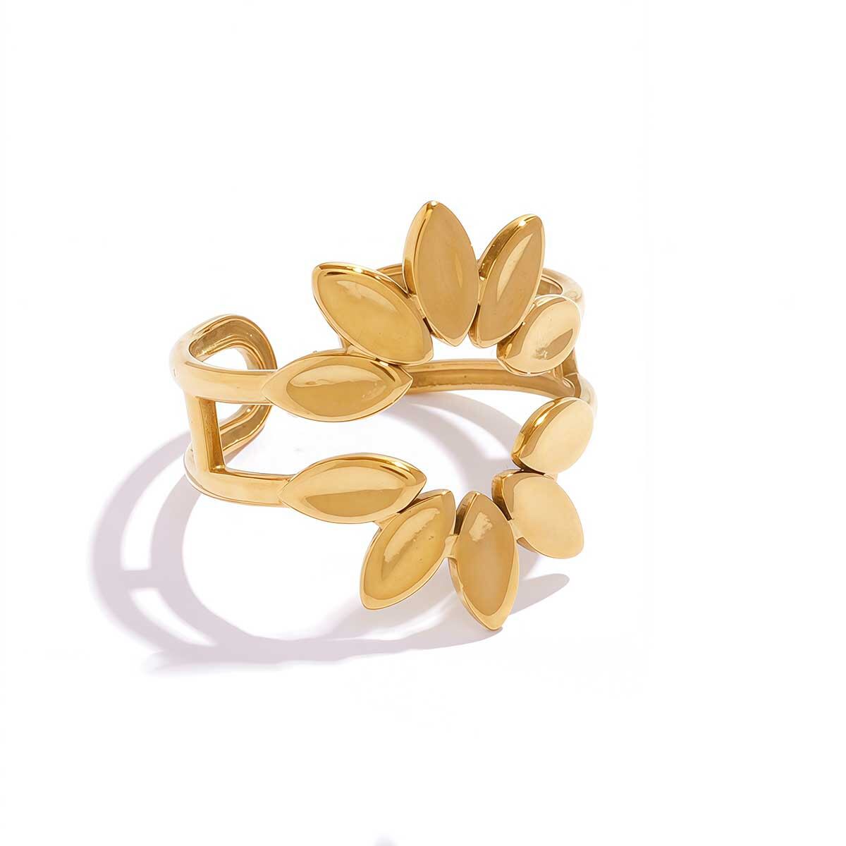 1 Piece Hollowed-out Lines Hypo - allergenic Stainless Steel Waterproof Gold Color Statement Rings h5