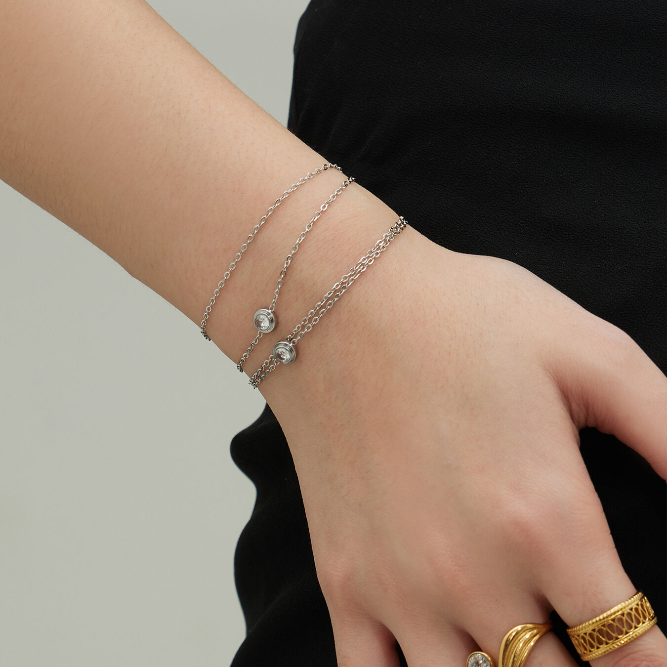 Simple Lightweight Zircon Stainless Steel Waterproof Anti - Tarnish Gold Color Women's Chain Bracelets h5 Picture5