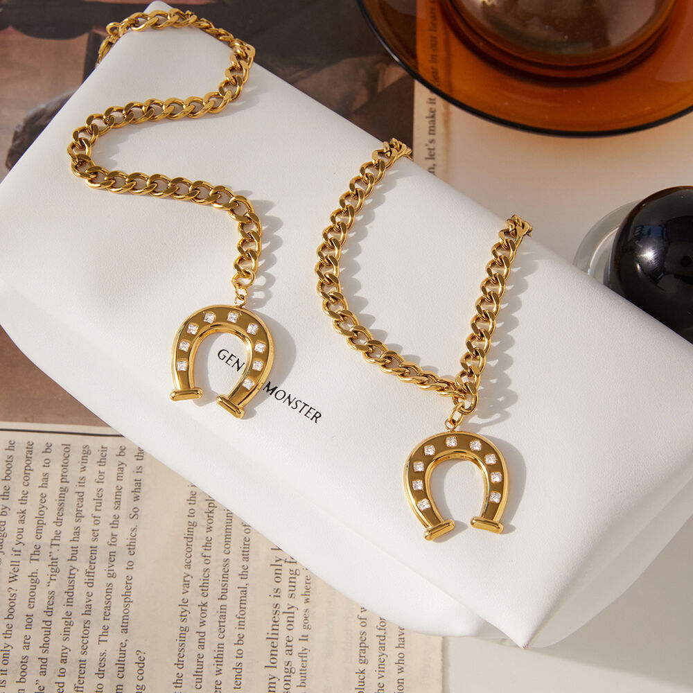 Modern Horseshoe-shaped Stainless Steel Waterproof Gold Color Women's Jewelry Sets h5Picture5