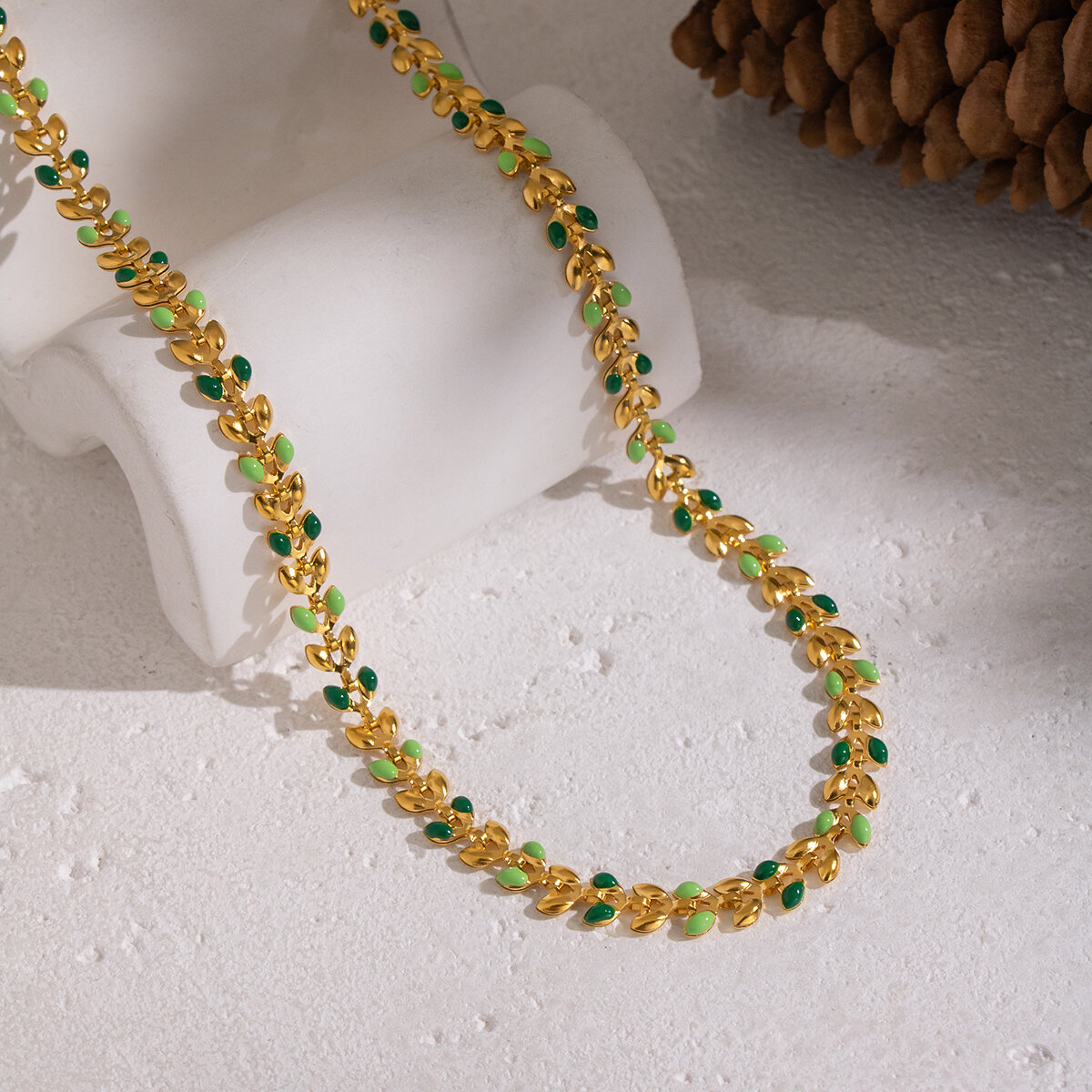 1 Piece Enamel Leaf Stainless Steel Waterproof Gold Color Chain Necklace