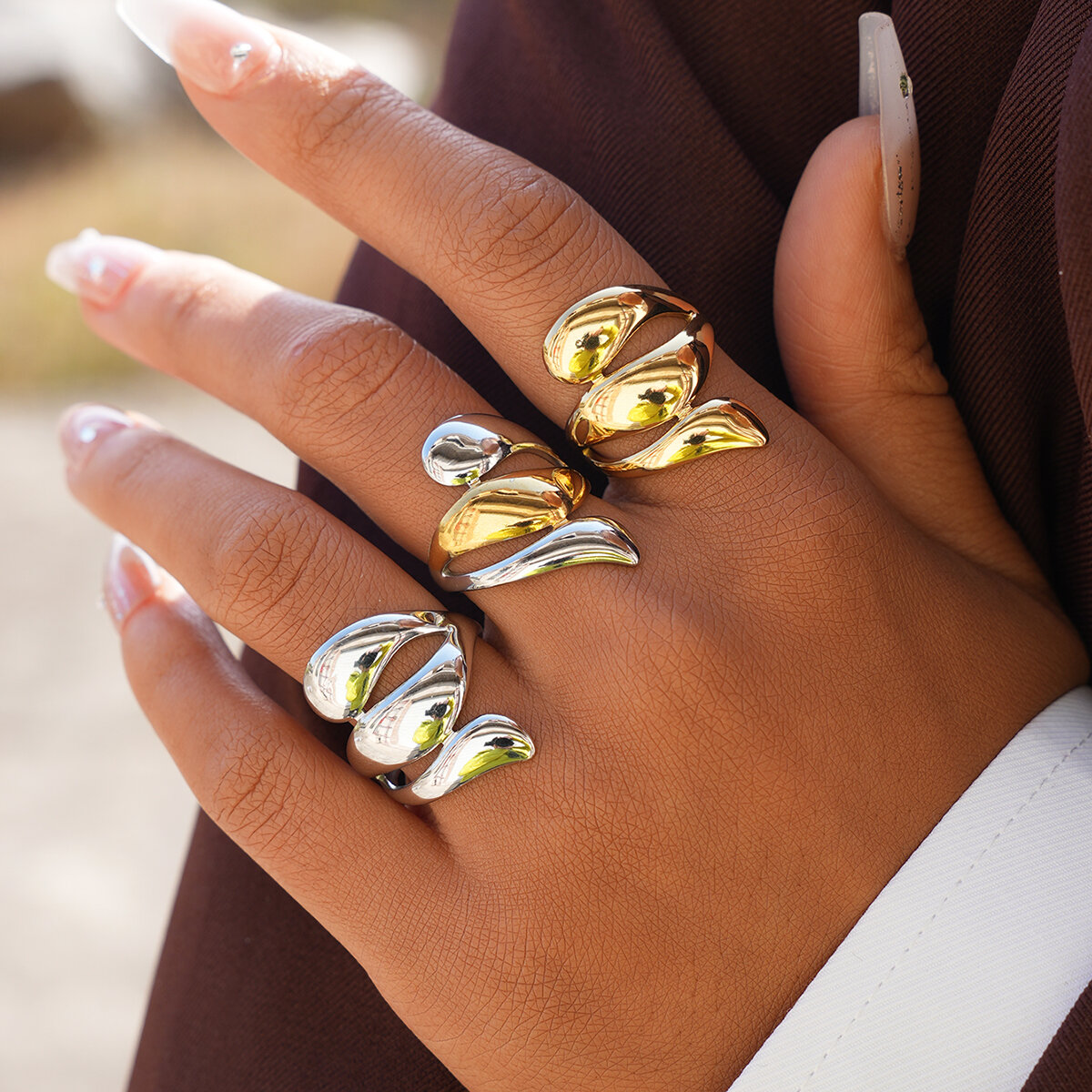 Modern Irregular Shape Stainless Steel Waterproof&Anti-tarnish Gold Color Statement Rings h5Picture4