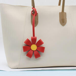 Delicate Flower Premium Quality PU Women's Bag Charms h5 Picture3