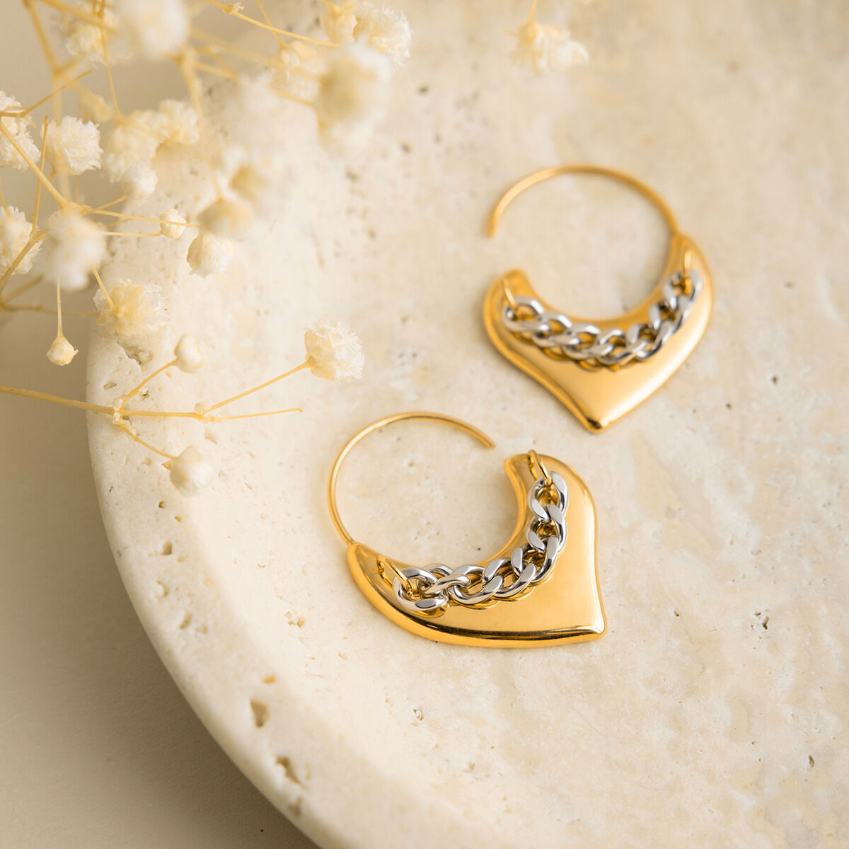 1 Pair Simple Gold Heart & Silver Chain Colors Stainless Steel Waterproof Women's Hoop Earrings 2