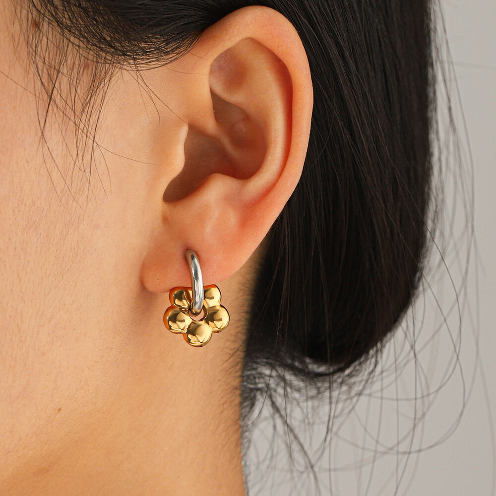 Simple Daily Flower Stainless Steel Waterproof Gold Color Women's Hoop Earrings Picture3