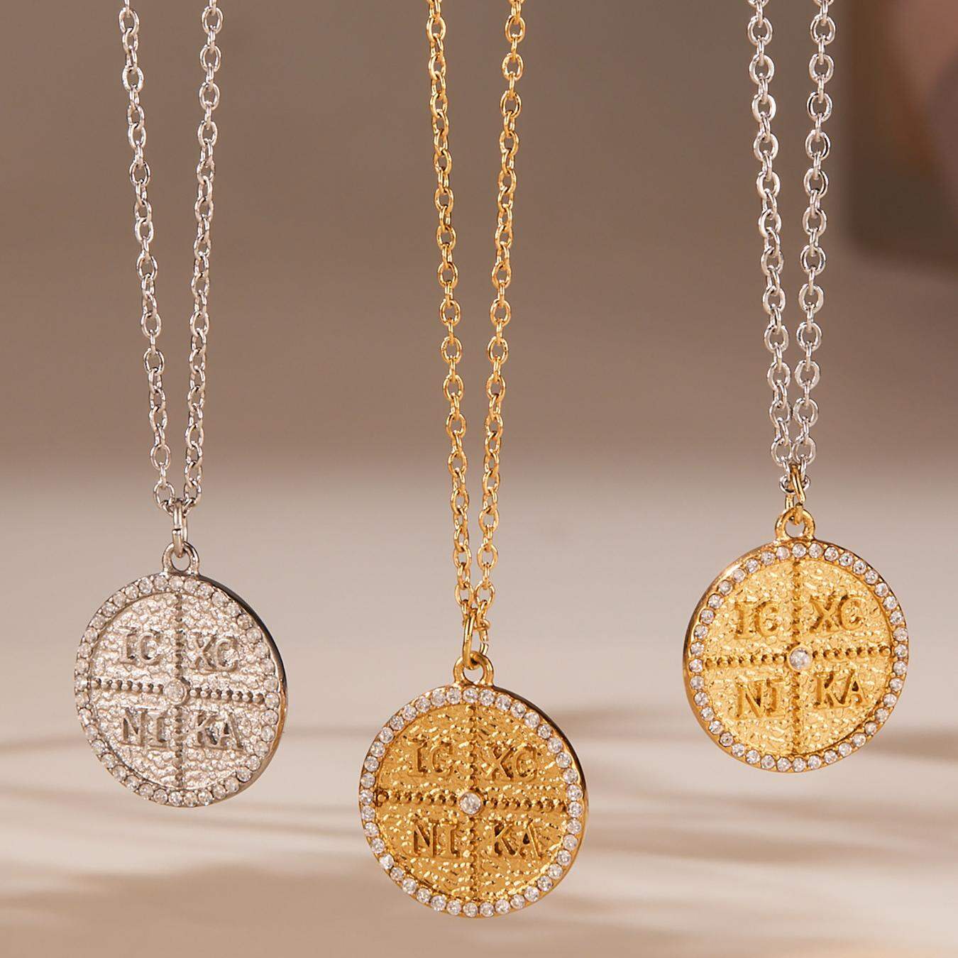 1 Piece Classic Letter Stainless Steel Waterproof Gold Color Zircon Women's Pendant Necklaces