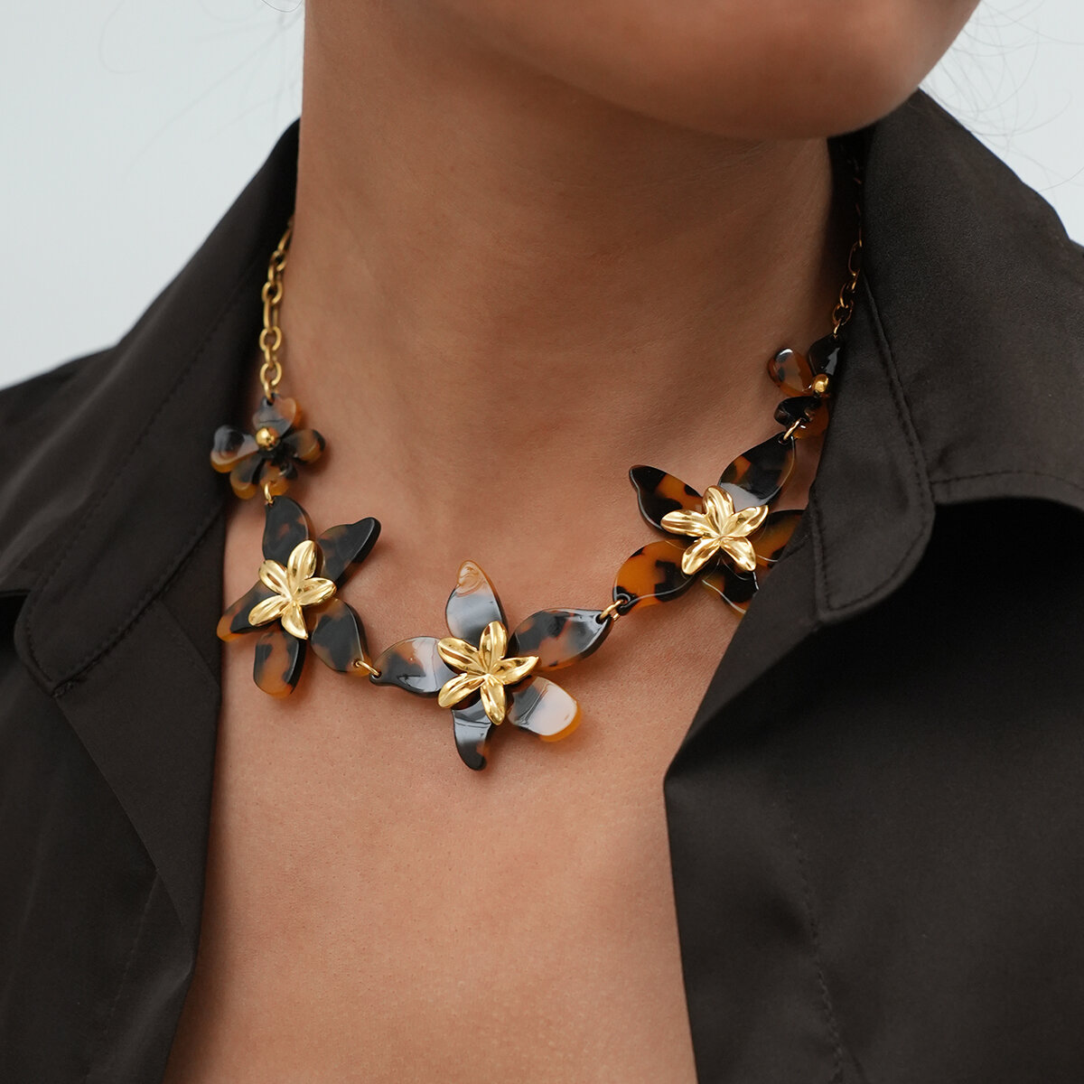 1 Piece Simple Series Retro Flower Stainless Steel Waterproof   Gold Color  Jewelry Sets Picture4