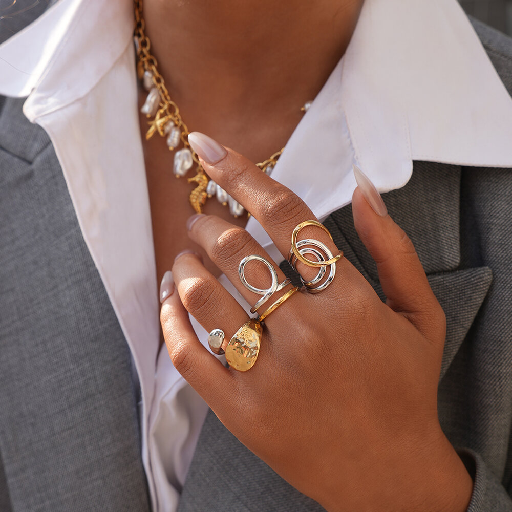 1 Stück Alltags-Statement-Ring aus unregelmäßig geformtem, wasserfestem und anlaufgeschütztem Edelstahl in Goldfarbe h5Bild3