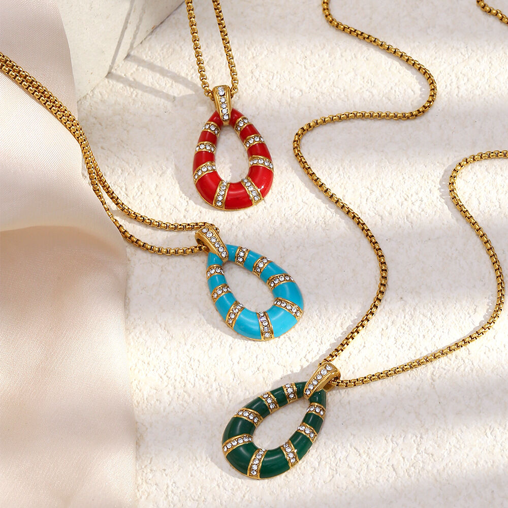 1 Piece Daily Vintage Colored Cubic Stainless Steel Waterproof Women's Pendant Necklaces h5 Picture2