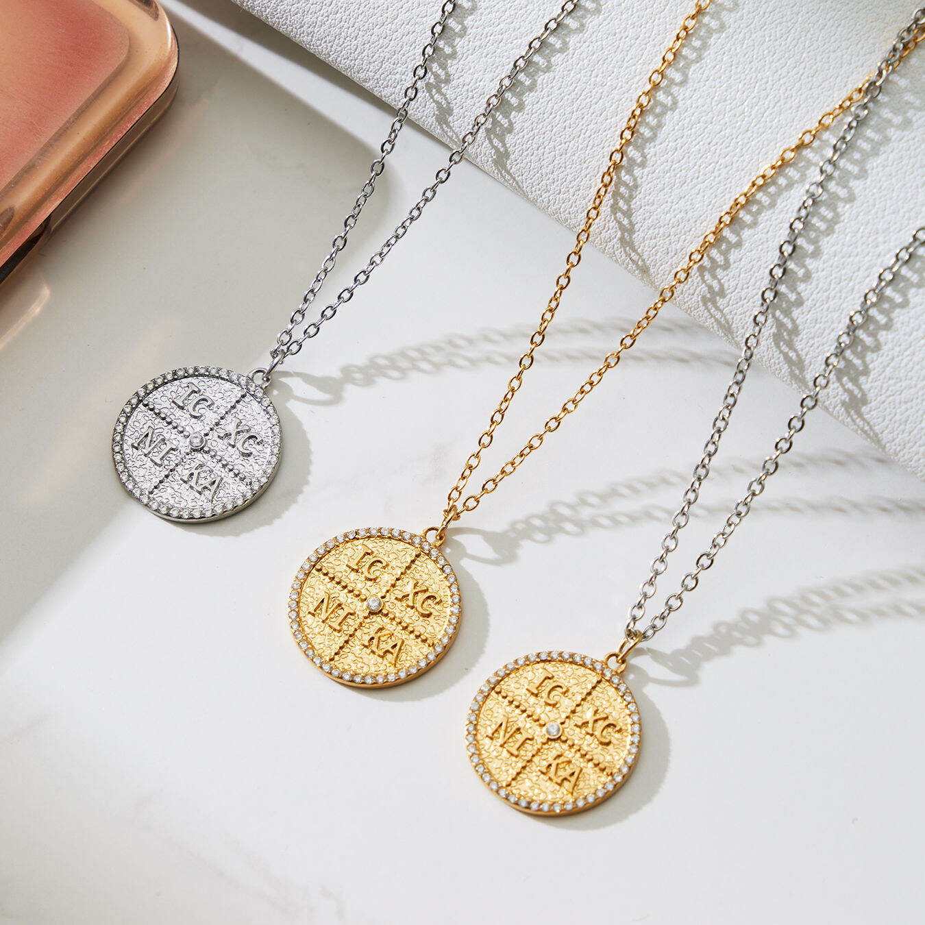 1 Piece Classic Letter Stainless Steel Waterproof Gold Color Zircon Women's Pendant Necklaces 2