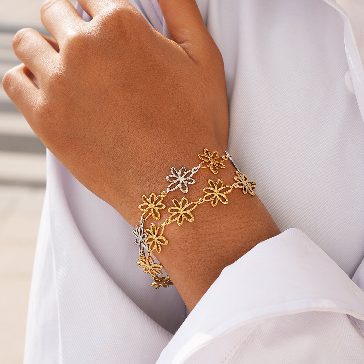 Hammered Texture Flower Stainless Steel Waterproof&Anti-tarnish Gold Color Women's Bracelets Sets Picture6