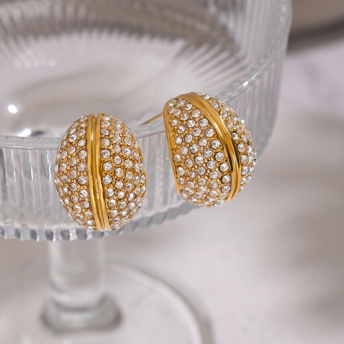 1 Pair Luxurious Stainless Steel Waterproof Gold Color  Rhinestone Stud Earrings Picture3