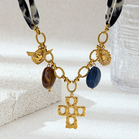 1 Piece Glamorous Cross Stainless Steel Waterproof Gold Color Women's Pendant Necklaces
