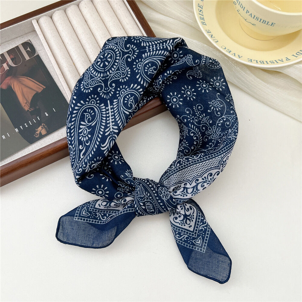 47 Cotton - Porcelain Pattern Glossy Navy Blue Picture47