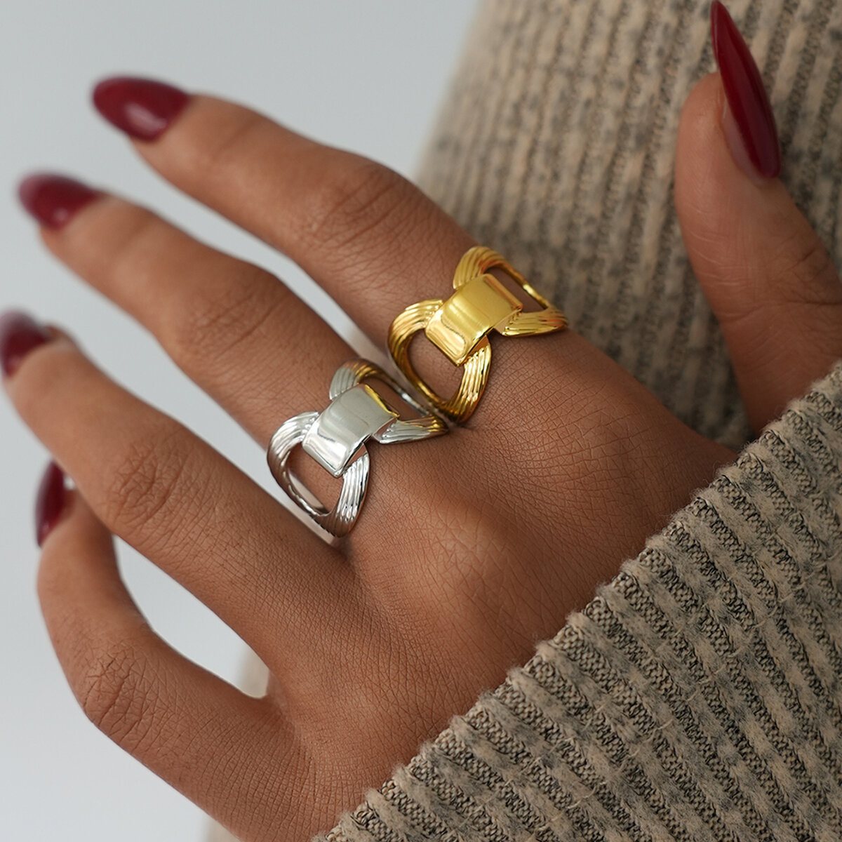 Gold and Silver Mixed Color Stainless Steel Waterproof  Women's Statement Rings Picture5