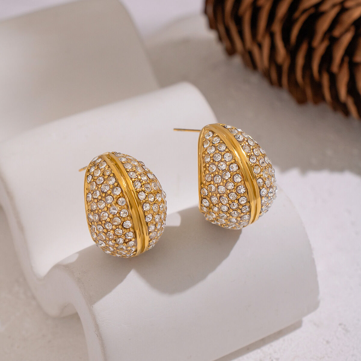 1 Pair Luxurious Stainless Steel Waterproof Gold Color  Rhinestone Stud Earrings h5 Picture2