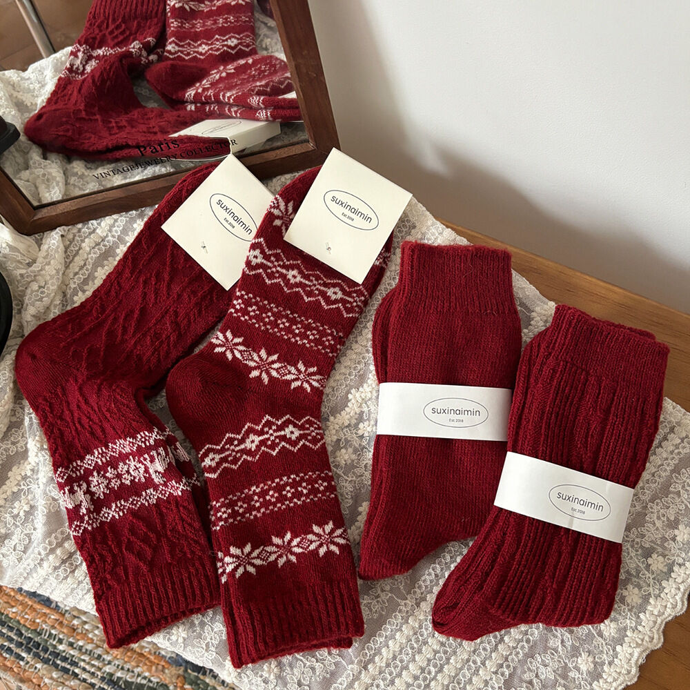 1 Pair Cute Elk for Christmas Mid-Calf Socks h5 Picture2