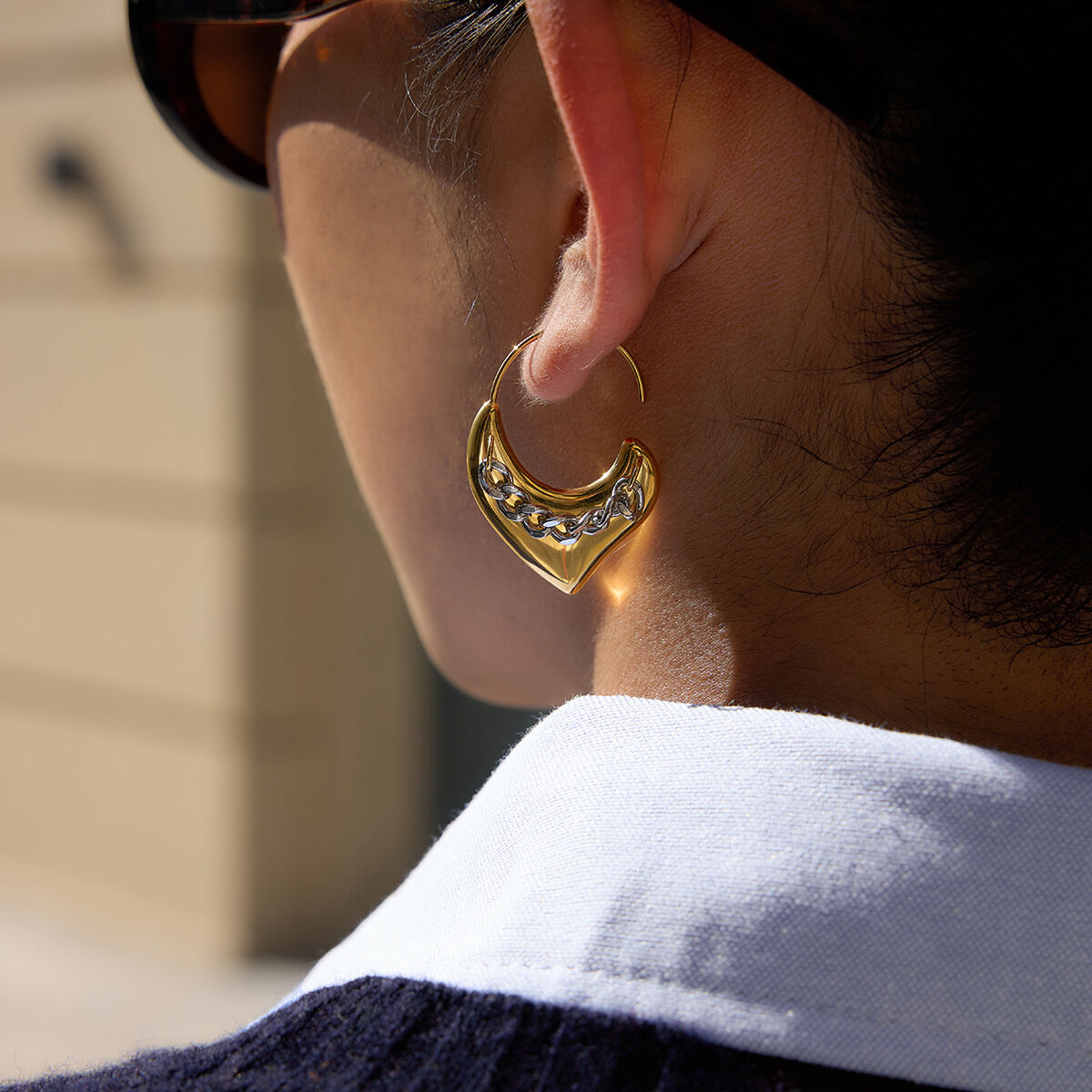 1 Pair Simple Gold Heart & Silver Chain Colors Stainless Steel Waterproof Women's Hoop Earrings Picture5