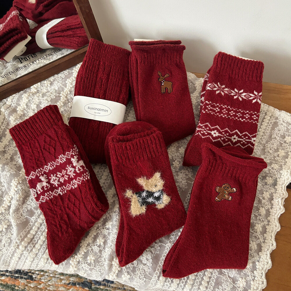 1 Pair Cute Elk for Christmas Mid-Calf Socks Picture3