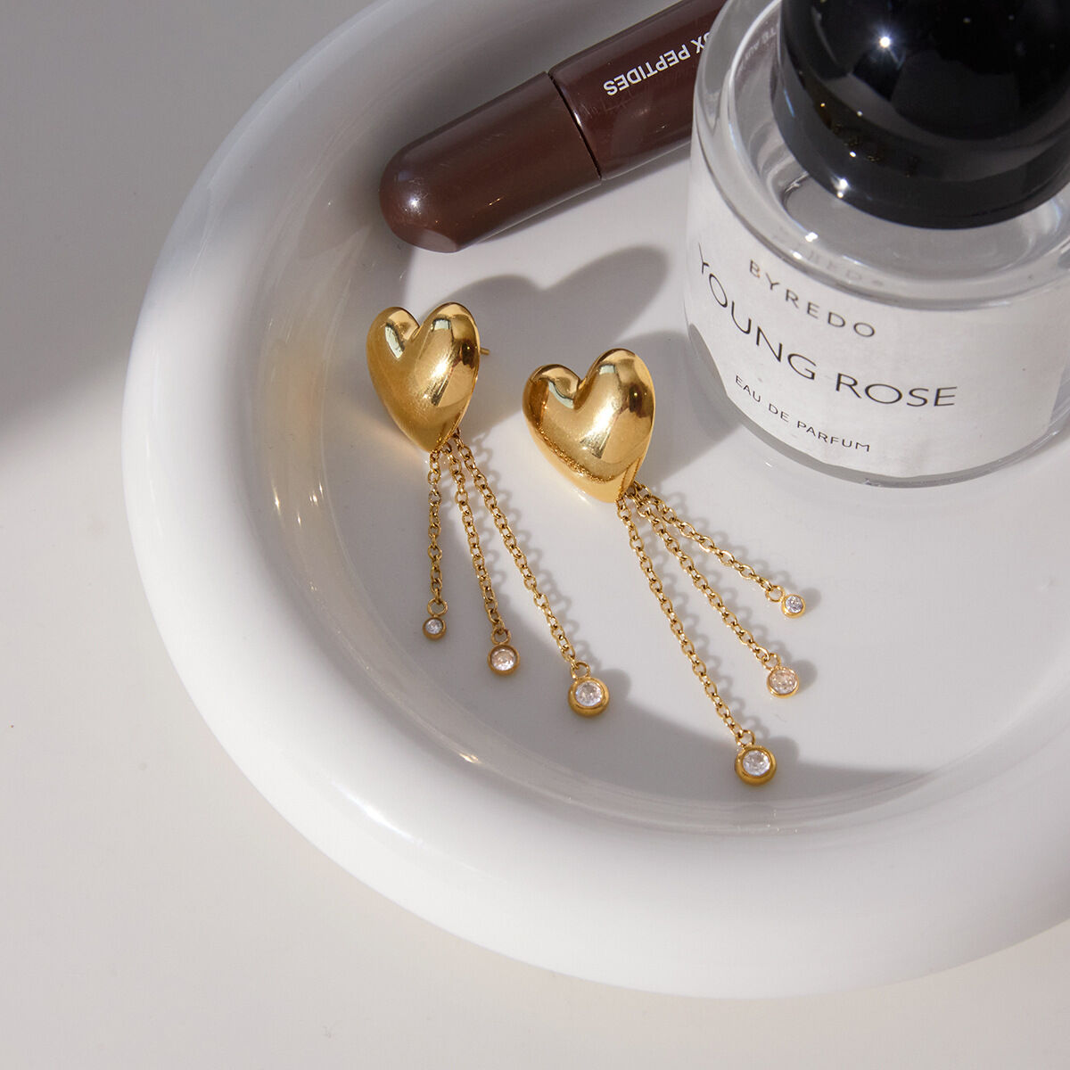 Eleganti orecchini pendenti da donna in acciaio inossidabile con nappa a forma di cuore, impermeabili e anti-ossidazione, color oro h5 Immagine5