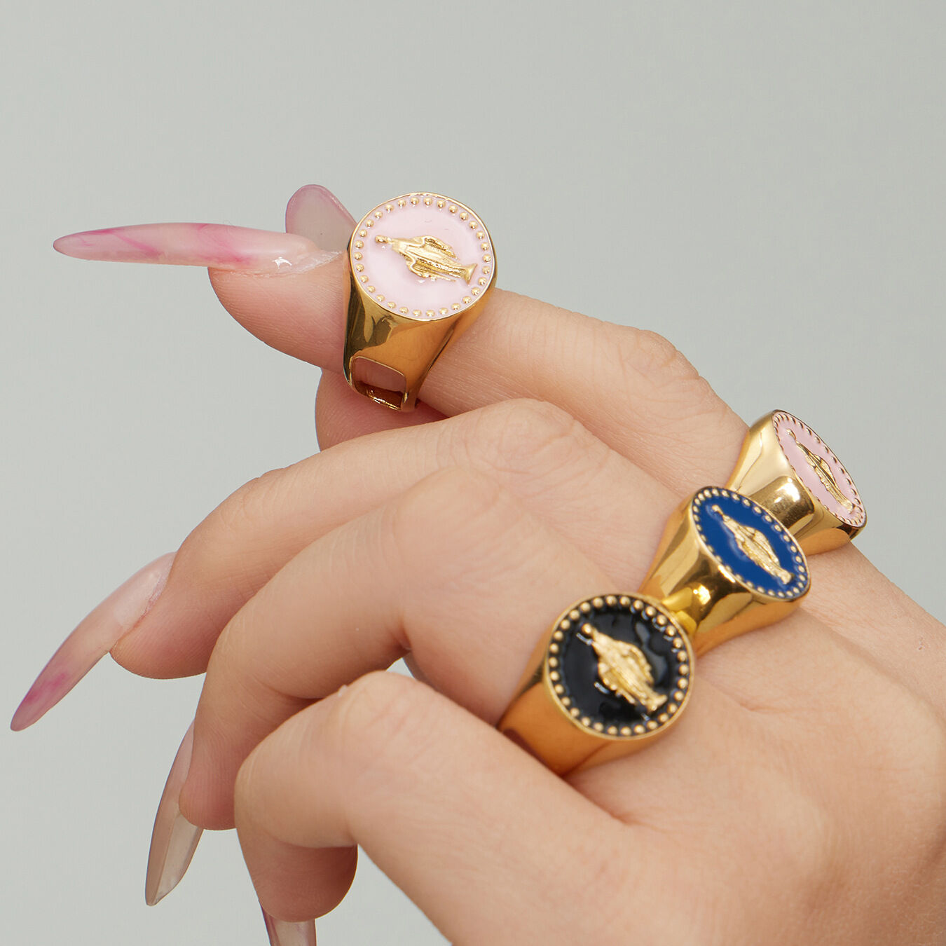Elegant the Madonna Stainless Steel Gold Color Waterproof Anti - Tarnish Signet Rings Picture4