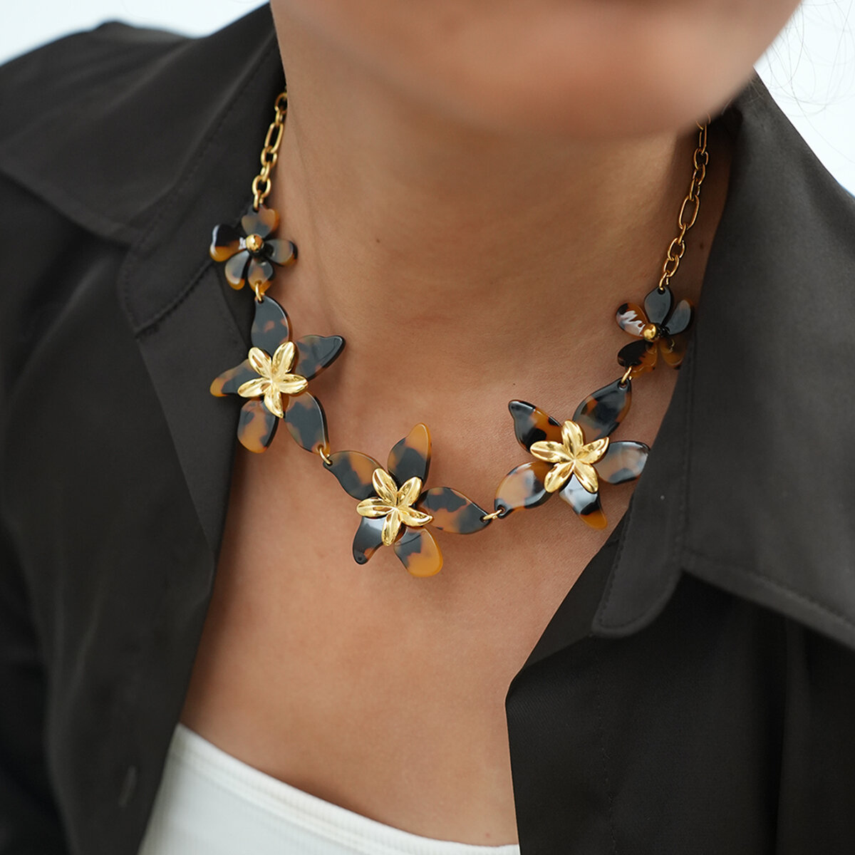 1 Piece Simple Series Retro Flower Stainless Steel Waterproof   Gold Color  Jewelry Sets Picture6