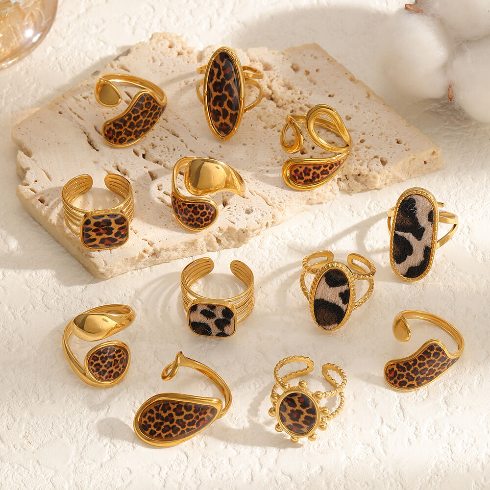 1 stuk modieuze statement ring met luipaardprint, gemaakt van roestvrij staal, waterdicht en goudkleurig. Afbeelding2