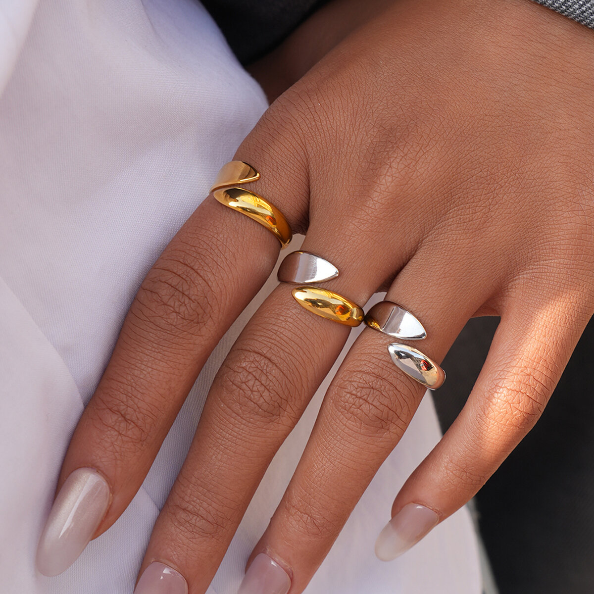 High - end Minimalist  Daily  Stainless Steel Waterproof  Women's Statement Rings Picture6