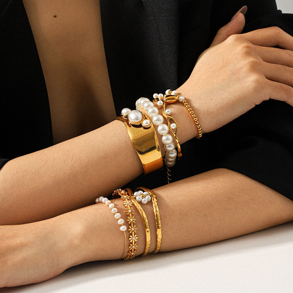1 Piece Romantic Heart Mixed Gold Color And Silver Colors Stainless Steel Waterproof Women's Bangles h5Picture4