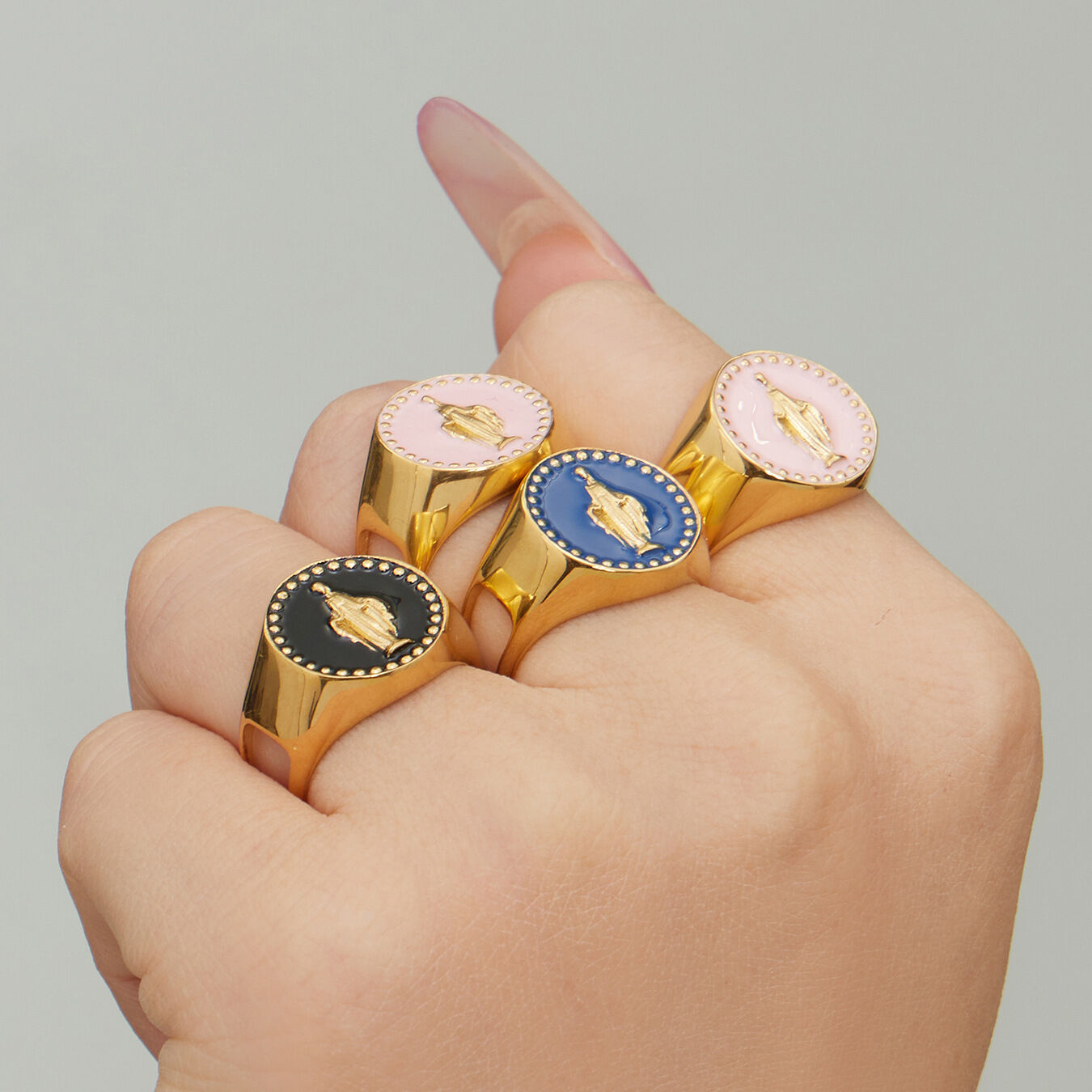 Elegant the Madonna Stainless Steel Gold Color Waterproof Anti - Tarnish Signet Rings 2