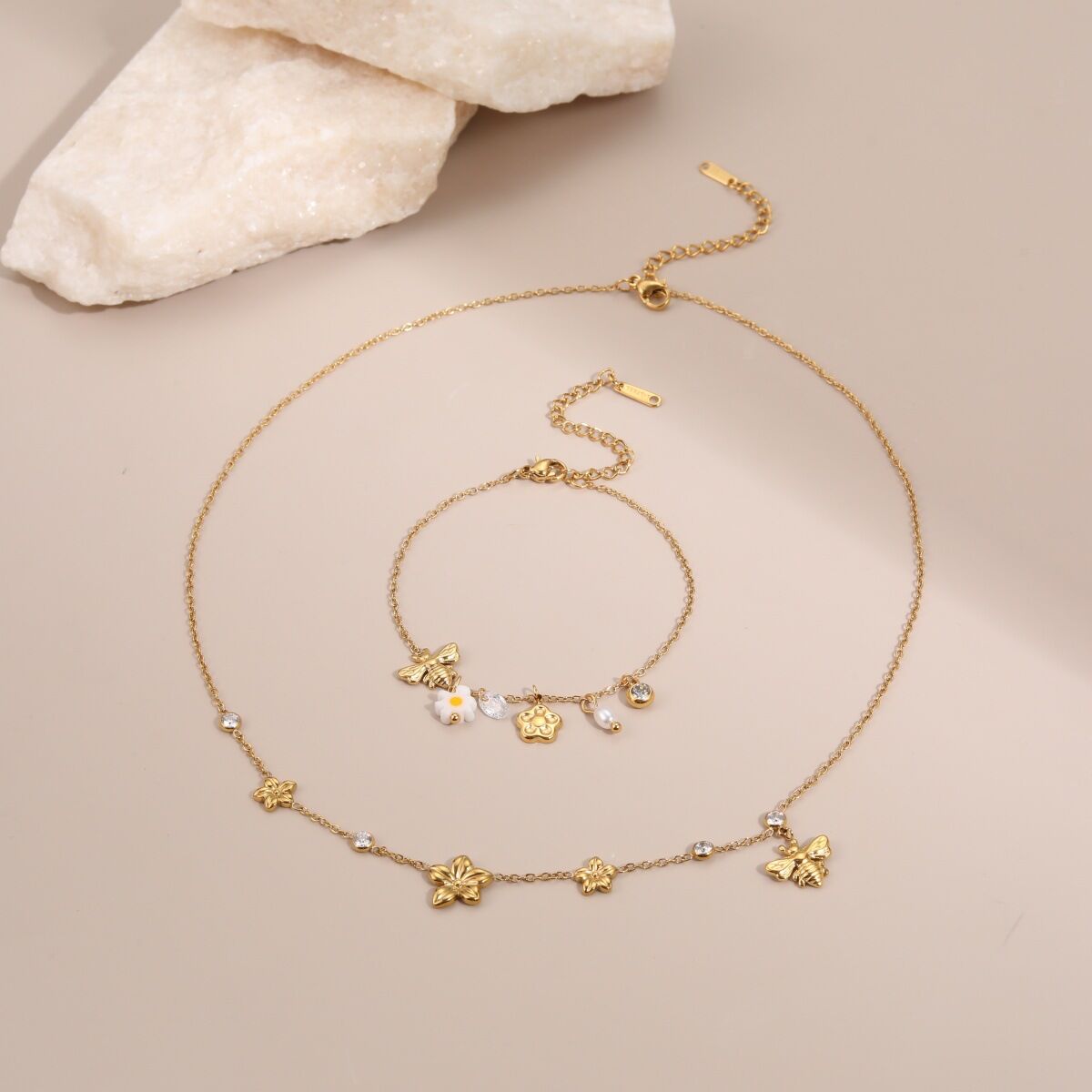 Vacation Flower Cartoon Chain Stainless Steel Waterproof Anti - Tarnish Gold Color Women's Chain Necklaces 2