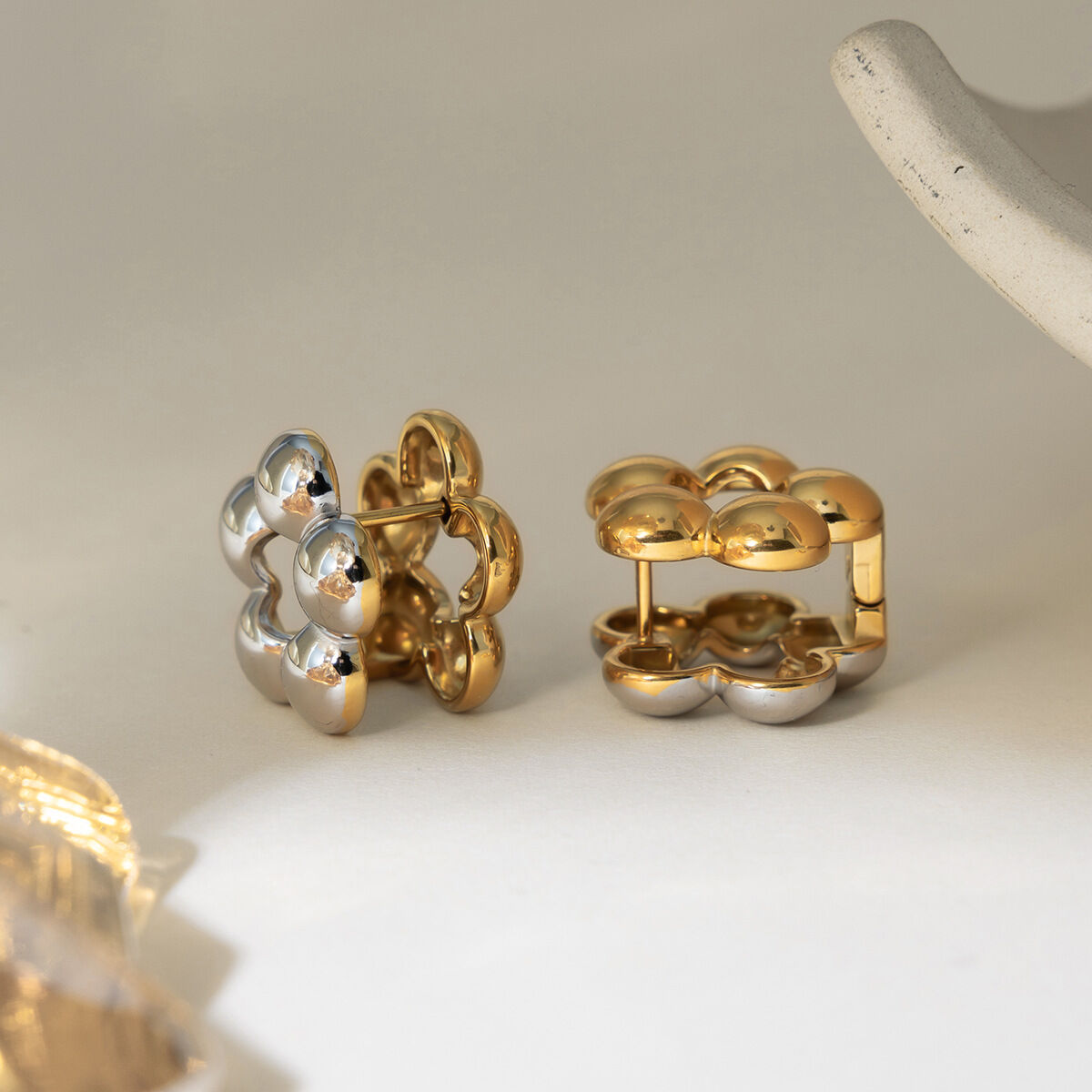 1 Pair Daily Flower Mixed Gold Color And Silver Colors Stainless Steel Waterproof Women's Hoop Earrings Picture4
