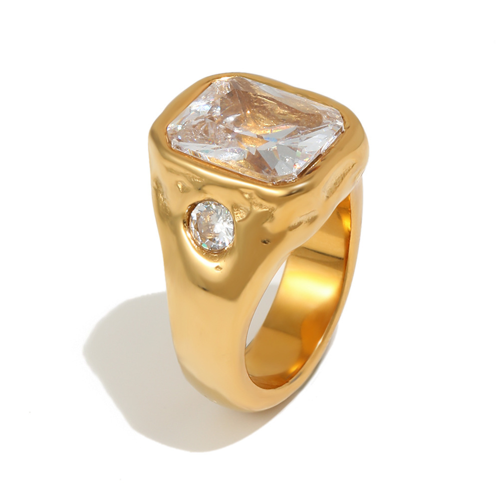 Anillo Clásico De Acero Inoxidable Con Circonita Cuadrada Resistente Al Agua Imagen2