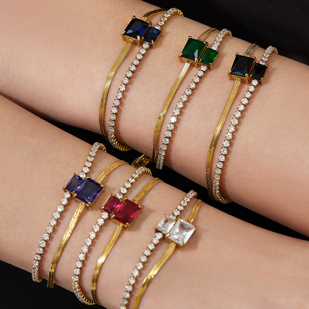 Elegantes rechteckiges Zirkon-Edelstahl-Armband mit doppelter Kette in Goldfarbe, wasserfest und anlaufgeschützt Bild4