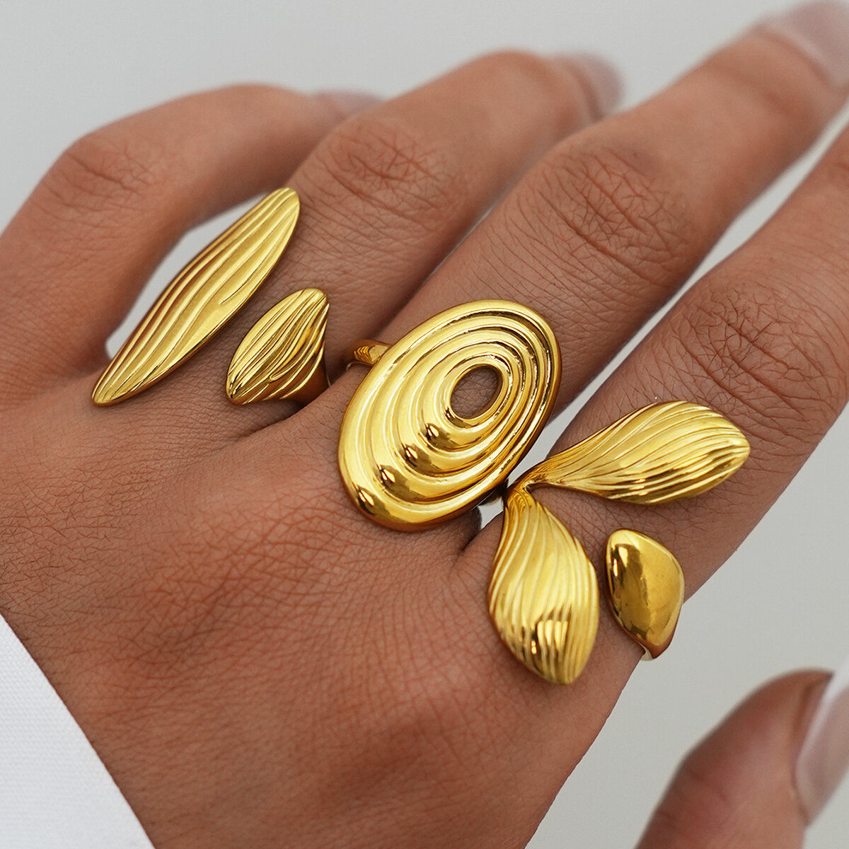 Daily Irregular Shape Stainless Steel  Waterproof Gold Color Women's Ring Picture3