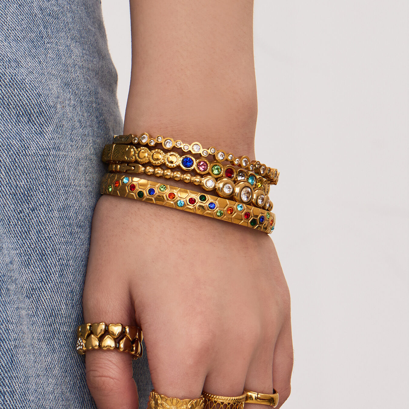 Shining Zircon Circle Stainless Steel Gold Color Waterproof&Anti-tarnish Women's Bangles Picture5