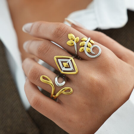 Daily Flower Lines Stainless Steel Waterproof Gold Color Women‘s Ring 2